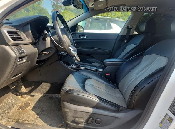 5XXGU4L13KG299984 2019 KIA OPTIMA White Вид панелі приладів