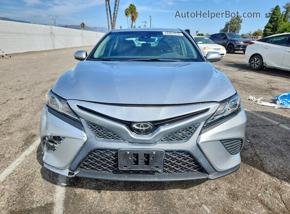 4T1B11HK9JU598306 2018 TOYOTA CAMRY Silver Rear view