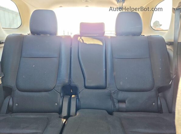 JA4JZ4AX1JZ010296 2018 MITSUBISHI OUTLANDER Gray Rear interior view