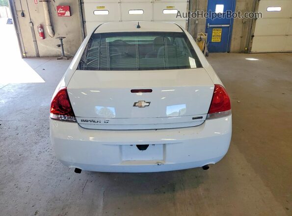 2G1WB5E35G1119593 2016 CHEVROLET IMPALA White Widok wnętrza z przodu