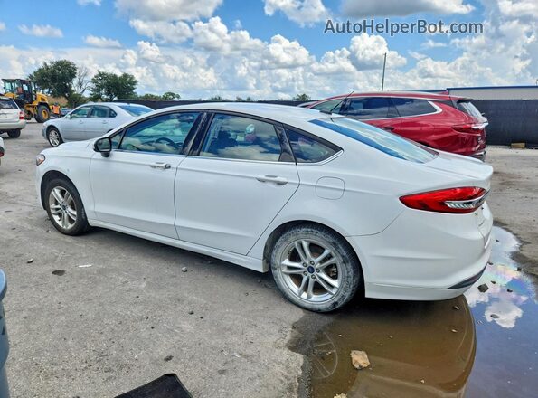 3FA6P0H76JR226378 2018 FORD FUSION White Tył prawy