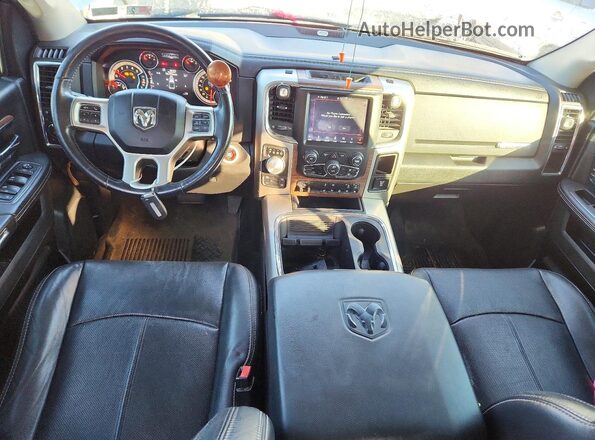 1C6RR7NM0JS278007 2018 RAM 1500 Silver Vista del cuadro de instrumentos