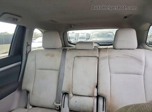 5TDZARFH1KS044160 2019 TOYOTA HIGHLANDER Blue Rear interior view