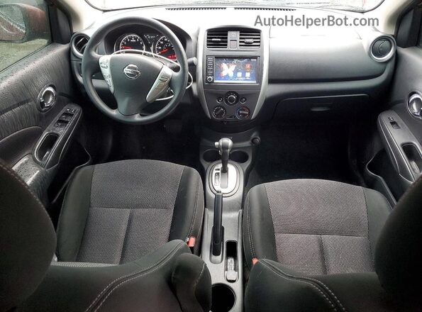 3N1CN7AP1KL879486 2019 NISSAN VERSA Red Вид щитка приладів