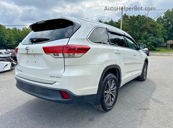 5TDJZRFH2JS816010 2018 TOYOTA HIGHLANDER White Delantero derecho