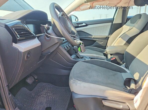 3VVAX7B29NM081996 2022 VOLKSWAGEN TAOS Черный Вид панели приборов