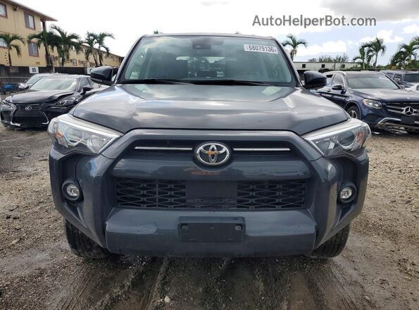 JTEEU5JR8R5312891 2024 TOYOTA 4RUNNER Gray Rear view