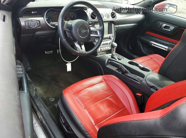 1FATP8UHXJ5113536 2018 FORD MUSTANG Red Вид щитка приладів