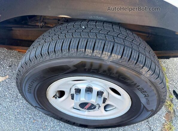 1GTZ7HFG5H1107864 2017 GMC SAVANA White Սարքավորումների վահանակի տեսք