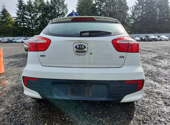 KNADM5A39G6648503 2016 KIA RIO White Widok wnętrza z przodu