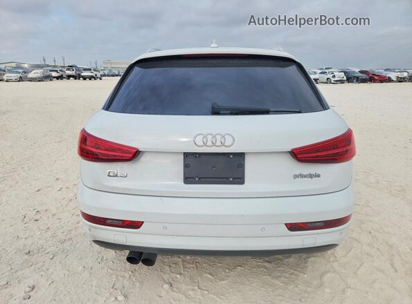 WA1HCCFS5HR000243 2017 AUDI Q3 White წინა სალონის ხედი