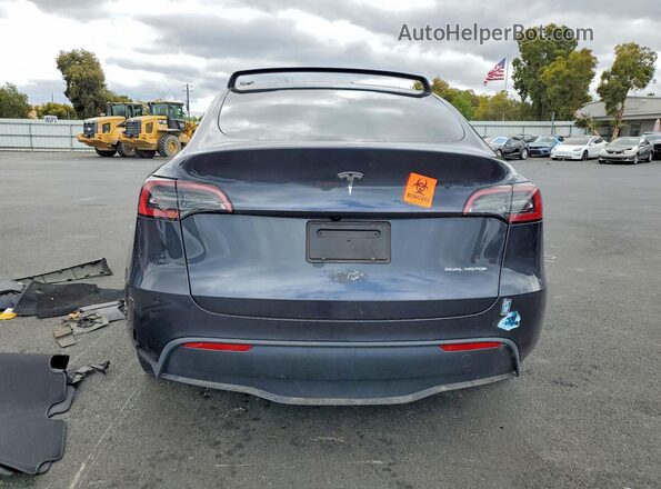 7SAYGDEE1RA220157 2024 TESLA MODEL Red Widok wnętrza z przodu