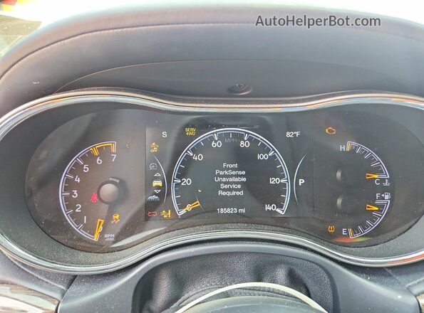 1C4RJFJT4HC723893 2017 JEEP CHEROKEE White Vista de los asientos traseros