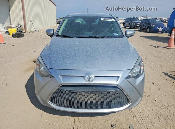 3MYDLBYV0KY527213 2019 TOYOTA YARIS Gray Вид ззаду