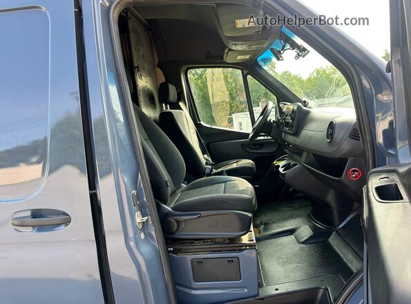 WD4PF1CD4KT012340 2019 MERCEDES-BENZ SPRINTER Blue Instrument cluster view