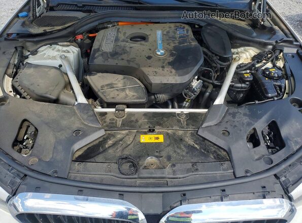 WBAJA9C57JB250187 2018 BMW 5 SERIES White Engine compartment view