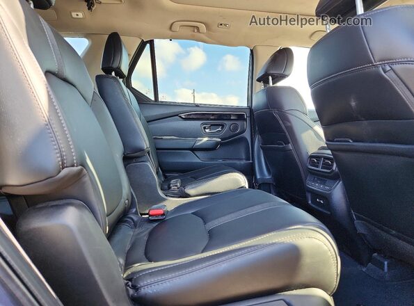 5FNYG2H76PB015268 2023 HONDA PILOT Gray Vista del compartimento del motor