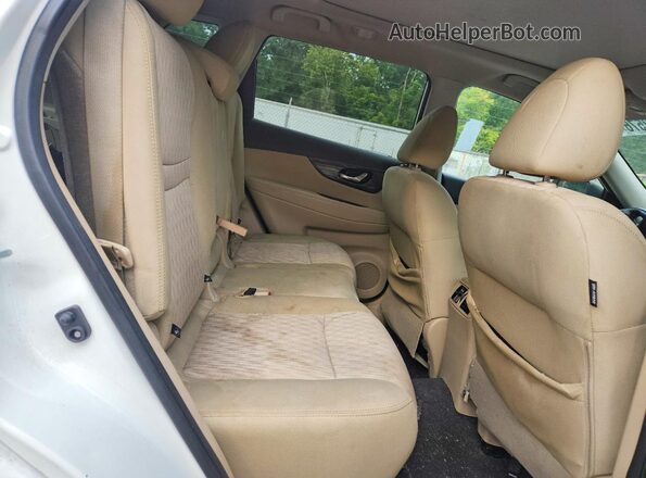 5N1AT2MV6JC840163 2018 NISSAN ROGUE White Rear interior view