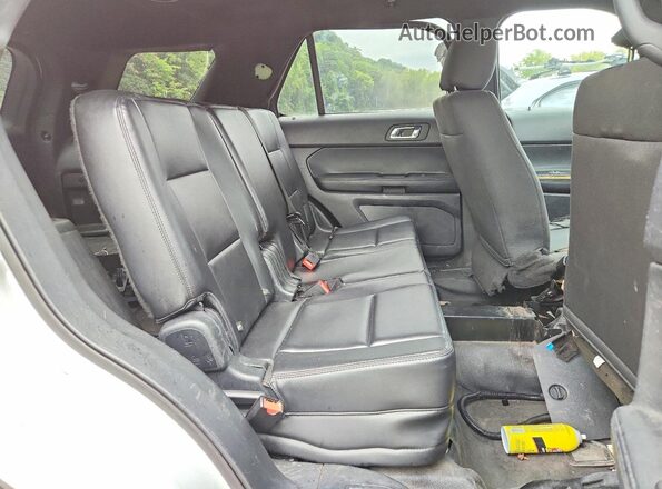 1FM5K8AR1KGA29685 2019 FORD EXPLORER White Widok komory silnika