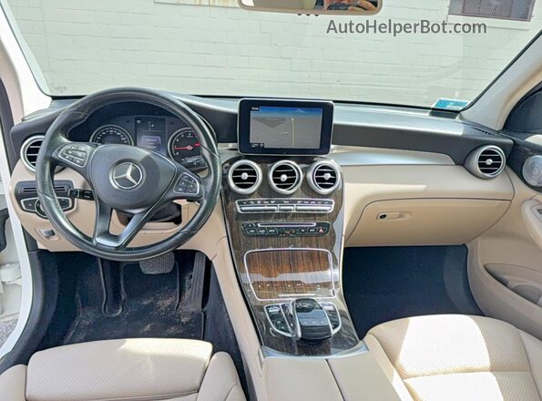 WDC0G4KB6GF038383 2016 MERCEDES-BENZ GLC-CLASS White Widok tylnych siedzeń