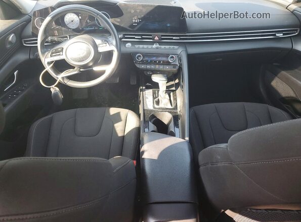 KMHLS4DG5SU901572 2025 HYUNDAI ELANTRA Silver უკანა სალონის ხედი