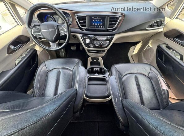 2C4RC1BG9KR554080 2019 CHRYSLER PACIFICA Белый Вид задних сидений