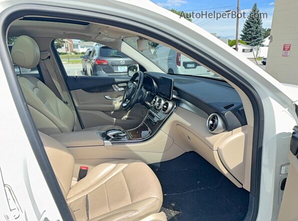 WDC0G4KB6GF038383 2016 MERCEDES-BENZ GLC-CLASS White Widok z tyłu