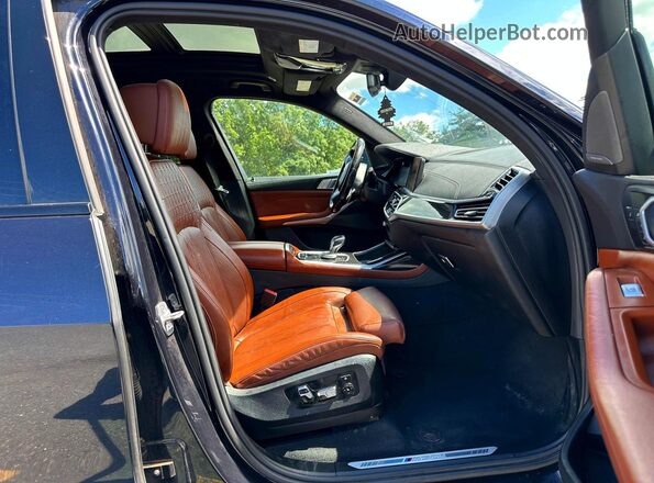 5UXCX6C06N9N10085 2022 BMW X7 Черный Вид щитка приборов