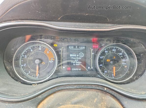 1C4PJMLN6KD123937 2019 JEEP CHEROKEE White Vista de los asientos traseros