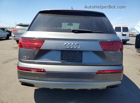 WA1AAAF77HD031773 2017 AUDI Q7 Gray Vista interior delantera