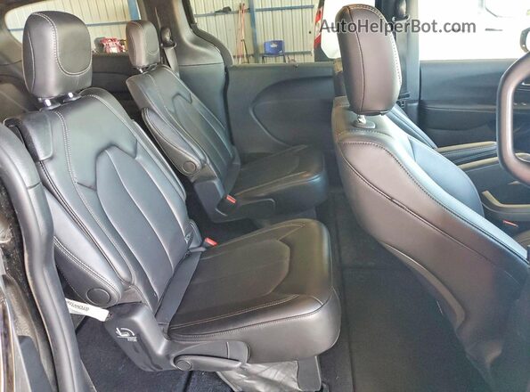 2C4RC1BG9TR283457 2026 CHRYSLER PACIFICA Black Вид підкапотного простору