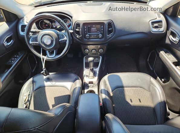 3C4NJCBB4JT124943 2018 JEEP COMPASS Black ხელსაწყოთა პანელის ხედი