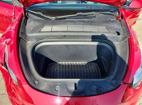 7SAYGDEE8NF325940 2022 TESLA MODEL Red Vista del compartimento del motor