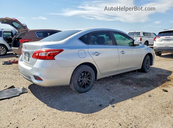3N1AB7AP2JY225453 2018 NISSAN SENTRA Silver Front right