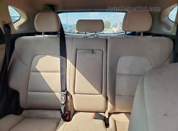 KM8J23A47HU430206 2017 HYUNDAI TUCSON Brown Rear interior view