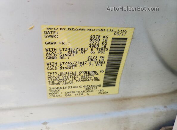 1N6BA1F31HN540806 2017 NISSAN TITAN White Widok naklejki z numerem VIN