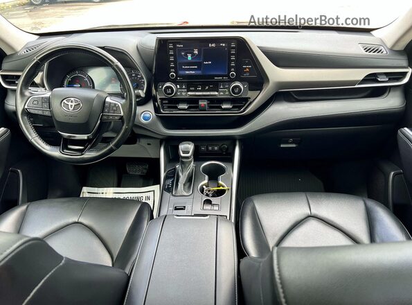 5TDGBRCH4MS034038 2021 TOYOTA HIGHLANDER Black Widok zestawu wskaźników