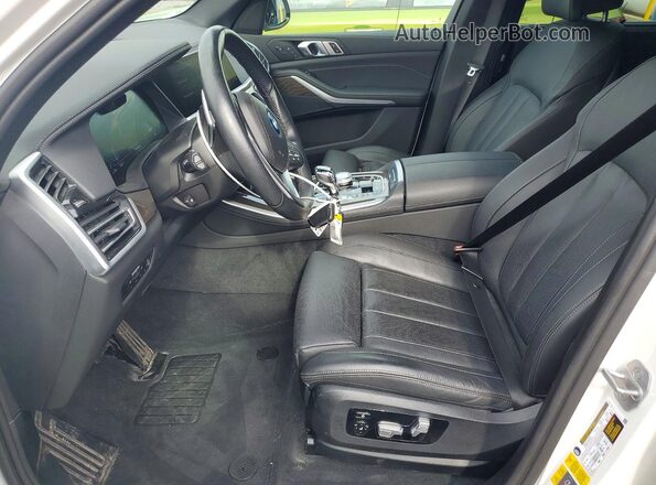 5UXTA6C00N9L31560 2022 BMW X5 White Widok deski rozdzielczej