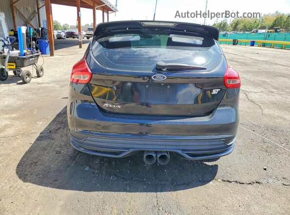 1FADP3L90GL379685 2016 FORD FOCUS Черный Вид салона спереди