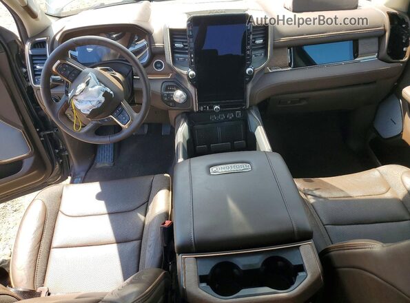1C6SRFHPXTN236950 2026 RAM 1500 Угольный Вид щитка приборов