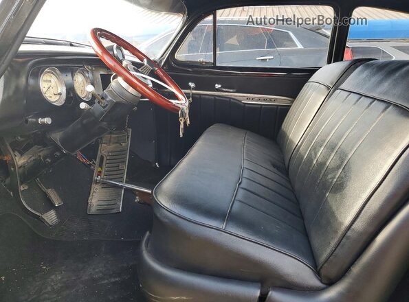 9JKB34802 1951 CHEVROLET FLEETLINE Green Vista interior delantera