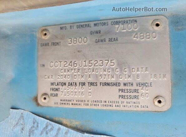 CCT246J152375 1976 CHEVROLET C/K 10 Blue Widok komory silnika