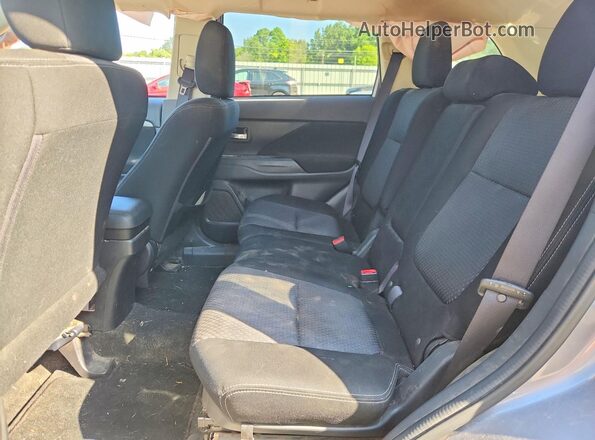 JA4AD2A38JZ062198 2018 MITSUBISHI OUTLANDER Серый Вид задней части салона