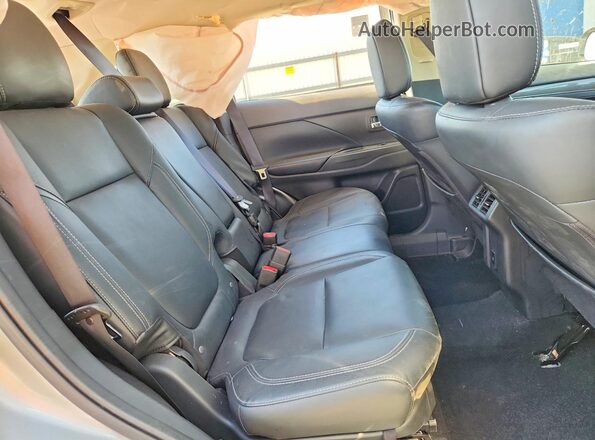 JA4AD3A31LZ034512 2020 MITSUBISHI OUTLANDER Серебряный Вид задней части салона