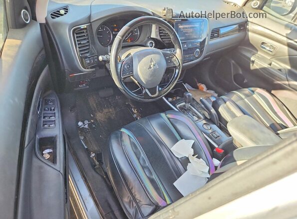 JA4AD3A32JJ005371 2018 MITSUBISHI OUTLANDER Silver Vista del salpicadero