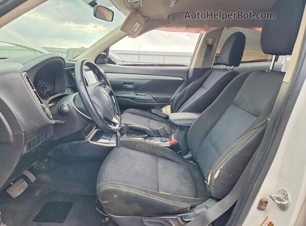 JA4AD3A36HZ044136 2017 MITSUBISHI OUTLANDER White Front interior view