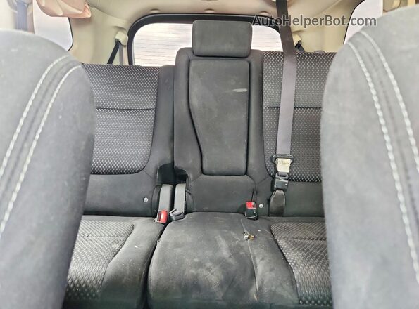 JA4AD3A36HZ044136 2017 MITSUBISHI OUTLANDER White Rear seats view