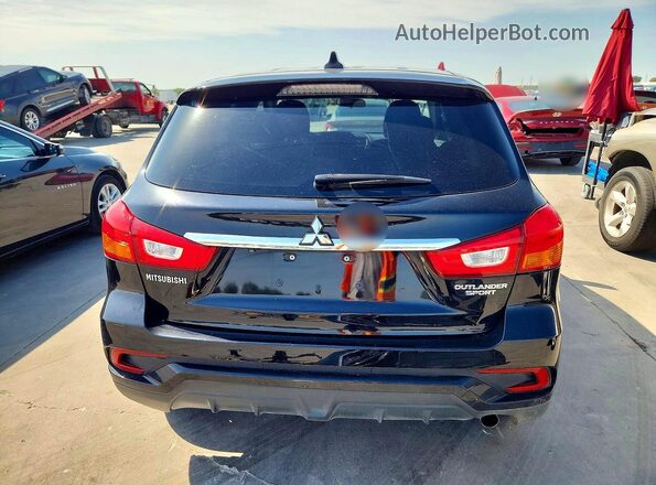 JA4AP3AU3JU018922 2018 MITSUBISHI OUTLANDER Black Հետևի տեսք