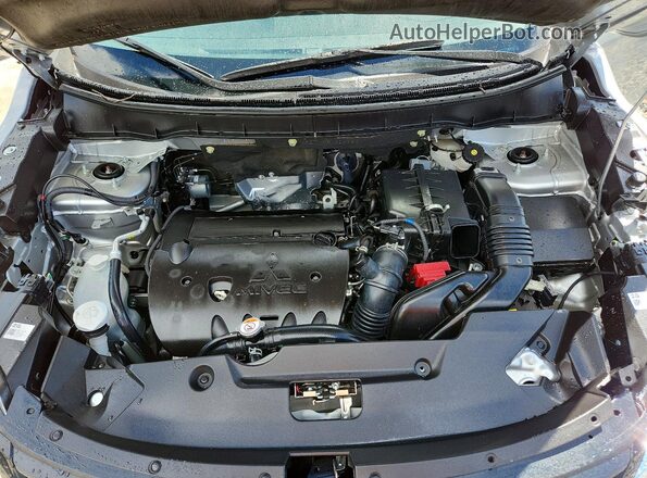 JA4ARUAU2TU010183 2026 MITSUBISHI OUTLANDER Серебряный Вид задней части салона