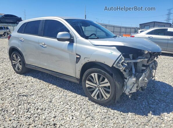 JA4ARUAU4RU015166 2024 MITSUBISHI OUTLANDER Silver Front right